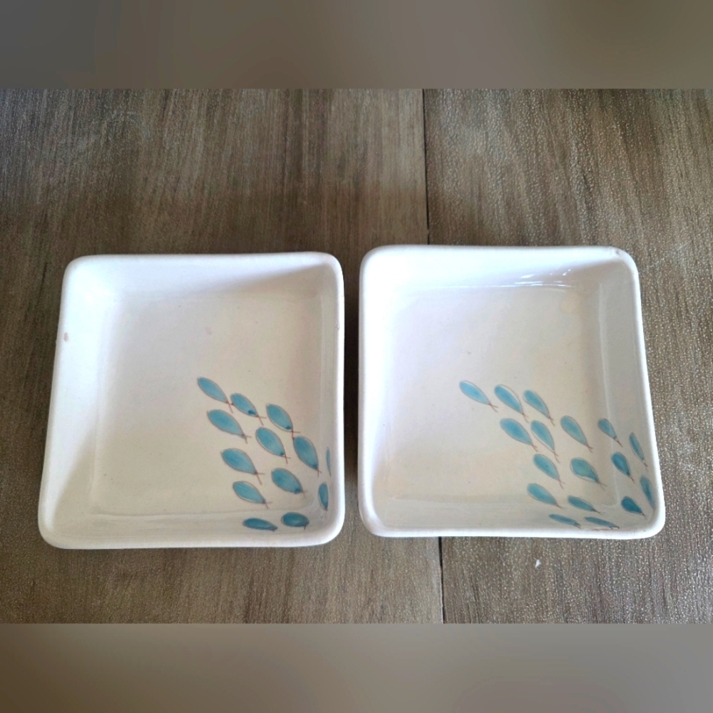 Set Of 2 Portugal Terracotta Square Plates White With Blue Design